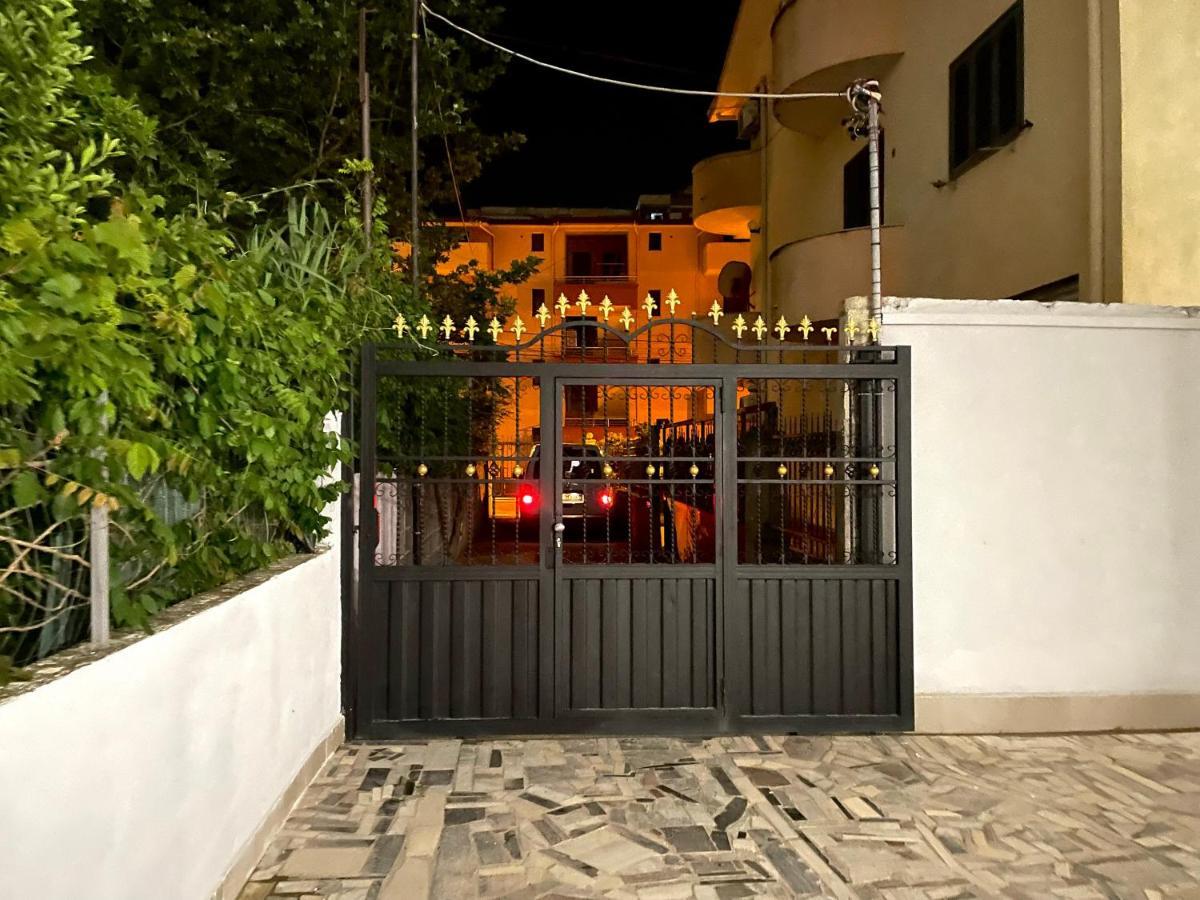Lumturi Resident Leilighet Durrës Eksteriør bilde